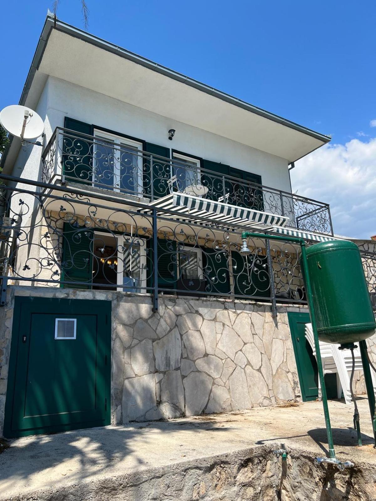 Villa Amarela Seget Vranjica Exterior photo